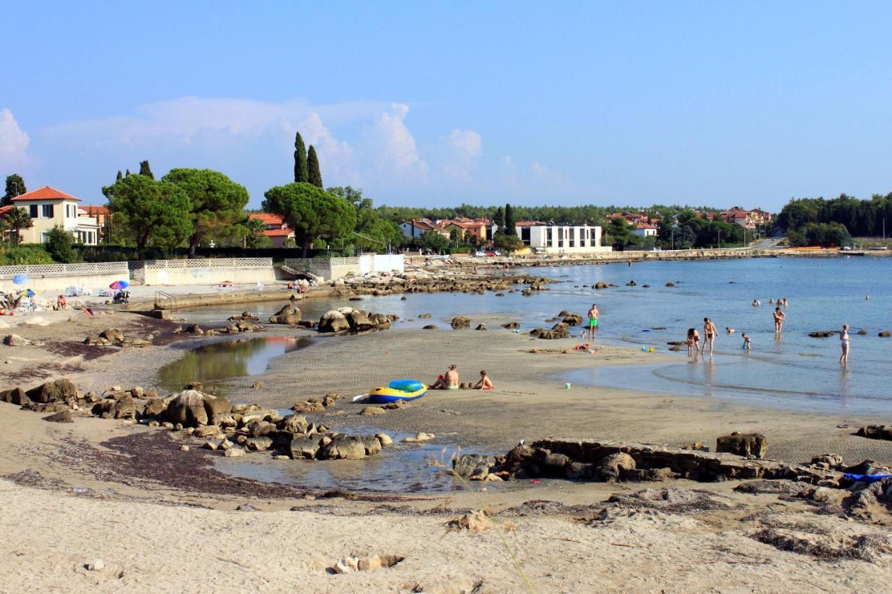 Apartments With A Parking Space Zambratija, Umag - 7059 Extérieur photo